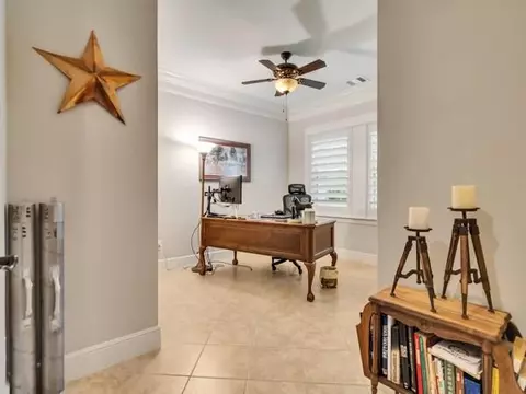 9 Robin Trl, Conroe, TX 77304
