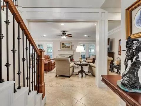 Entry Way - 9 Robin Trl, Conroe, TX 77304 photo 2 of 5