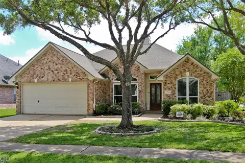 1715 Bluebeard Ct, Sugar Land, TX 77479
