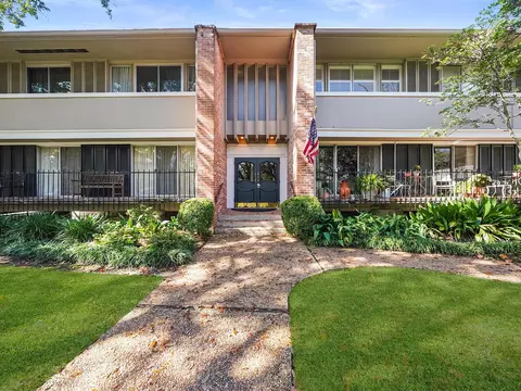 656 S Ripple Creek Dr #656, Houston, TX 77057