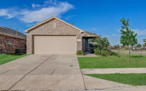 2802 Highgarden Trl, Crandall, TX 75114