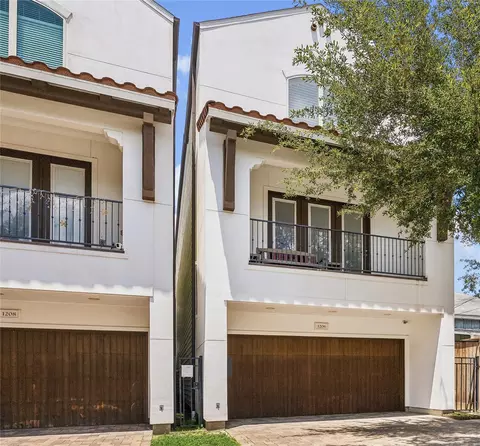 1206 Welch St, Houston, TX 77006