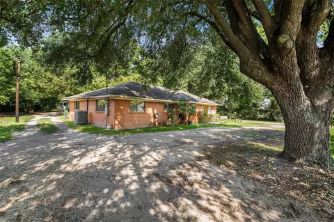 13909 Kershaw St, Houston, TX 77037