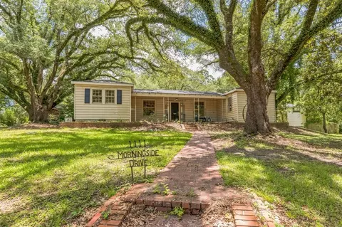 1111 Morningside Dr, Lufkin, TX 75904
