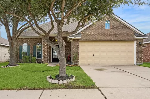 13915 Early Dew Ct, Houston, TX 77045