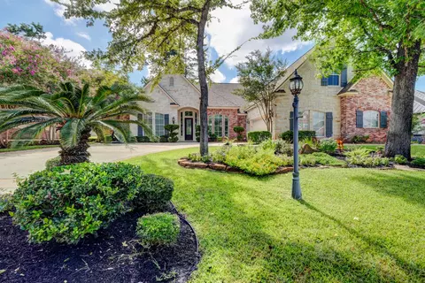 40 W Oaks Ct, Montgomery, TX 77356