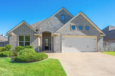 3214 Rose Hill Ln, Bryan, TX 77808
