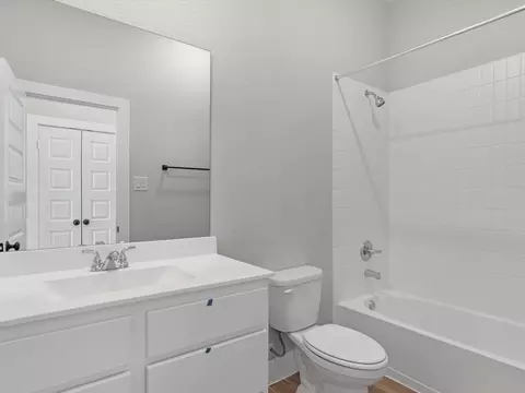 Bath - 22615 Ruby Forest Rd, Tomball, TX 77377 photo 3 of 3