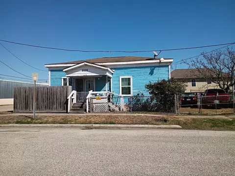 604 42nd St, Galveston, TX 77550