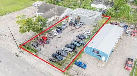 8928 Homestead Rd, Houston, TX 77016