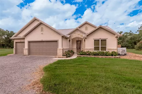 2803 Fm 2158, Midway, TX 75852