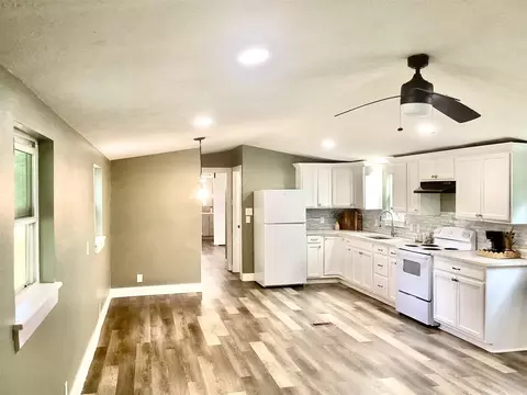 205 Collin St, Livingston, TX 77351