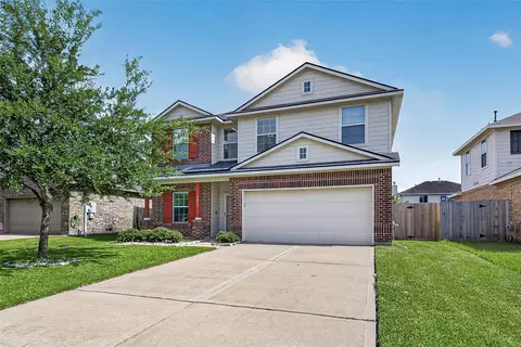 3011 Cambridge Meadows Ln, Dickinson, TX 77539