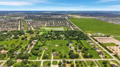5081 Road 5913, Cleveland, TX 77327