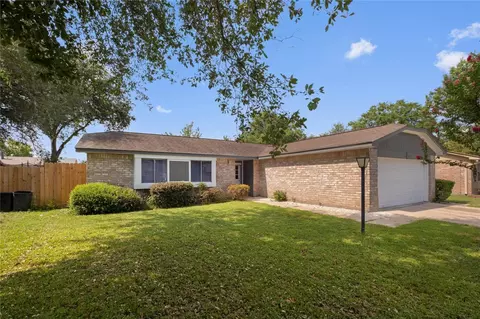 1911 Delphi Ln, Houston, TX 77067