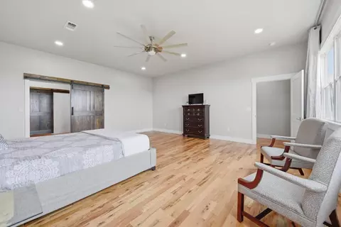 Bedroom - 11234 N Loop Rd, Brenham, TX 77833 photo 1 of 7