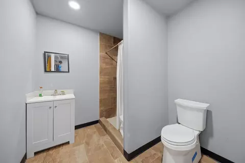 Bath - 11234 N Loop Rd, Brenham, TX 77833 photo 3 of 3