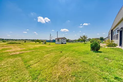 Exterior - 11234 N Loop Rd, Brenham, TX 77833 photo 5 of 7