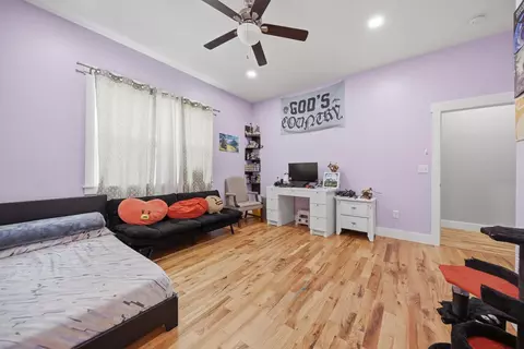 Bedroom - 11234 N Loop Rd, Brenham, TX 77833 photo 4 of 7
