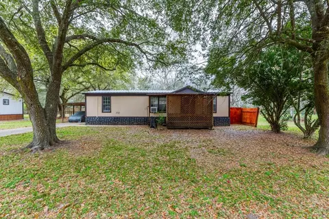 1722 Yorkshire Cir, Beaumont, TX 77713