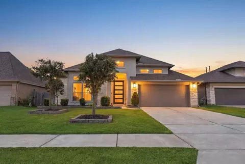 2110 Bronze Creek Ln, Rosenberg, TX 77469