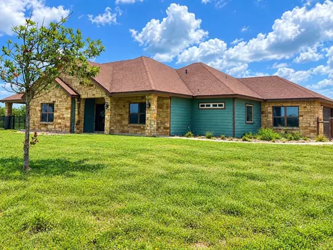 10391 Highway 359 #B, Orange Grove, TX 78372
