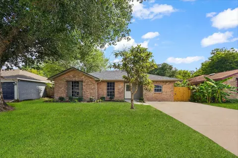5115 Beechaven St, Houston, TX 77053