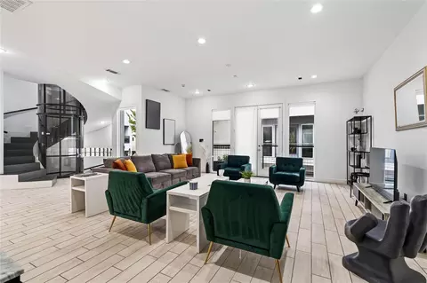 2025 Colquitt St #A, Houston, TX 77098
