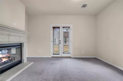 Living - 629 Spring Forest Dr, Conroe, TX 77302 photo 2 of 4