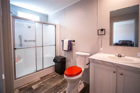 Bath - 5402 Five Oaks Dr, Spring, TX 77389 photo 5 of 6