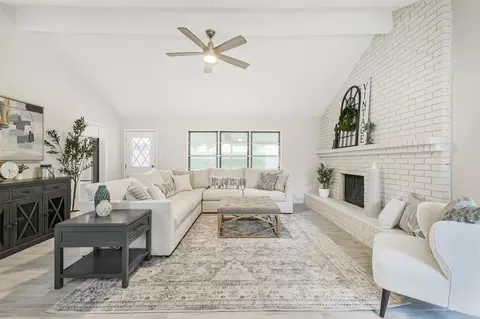 12415 Pantano Dr, Houston, TX 77065