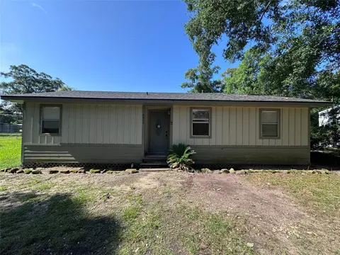 8458 Wingfield Dr, Lumberton, TX 77657