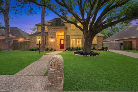 7222 Birchtree Forest Dr, Houston, TX 77088