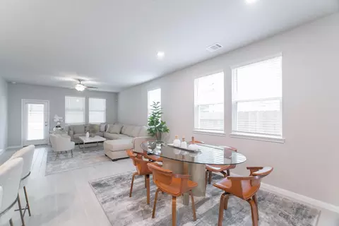 Dining - 17542 Rosette Grass Dr, Conroe, TX 77385 photo 1 of 4