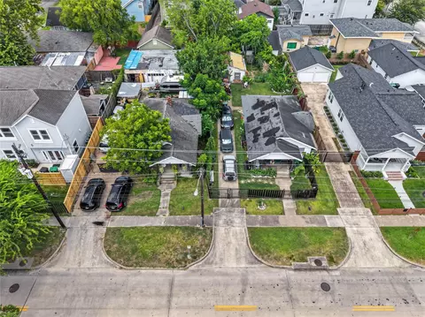 1811 And 1815 Studewood St, Houston, TX 77008