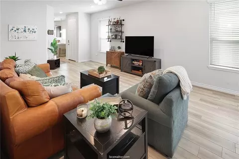 1079 Toledo Bend Dr, College Station, TX 77845