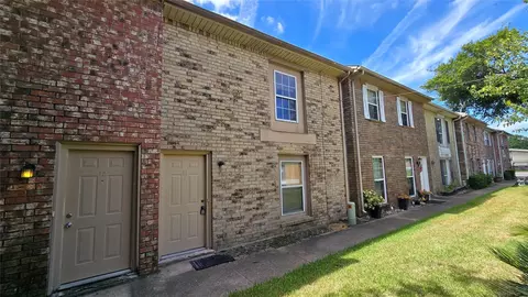 1403 Blalock Rd #11, Houston, TX 77055