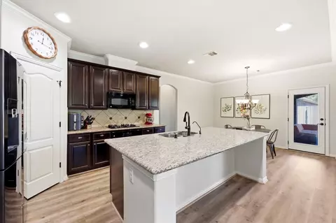 Kitchen - 27502 Chris Ridge Ct, Spring, TX 77386 photo 1 of 2