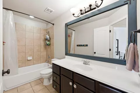 Bath - 27502 Chris Ridge Ct, Spring, TX 77386 photo 4 of 4