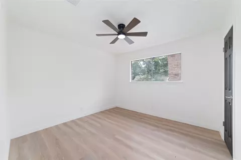 Bedroom - 7910 Oak Moss Dr, Spring, TX 77379 photo 4 of 4