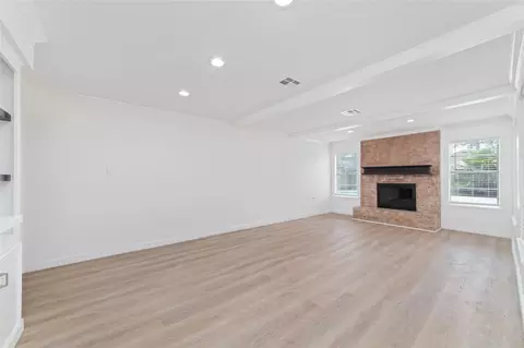 Living - 7910 Oak Moss Dr, Spring, TX 77379 photo 3 of 5