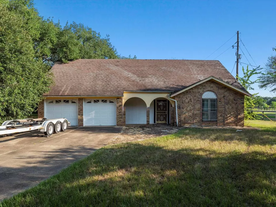 Exterior - 26902 Willow Ln, Katy, TX 77494 photo 3 of 7