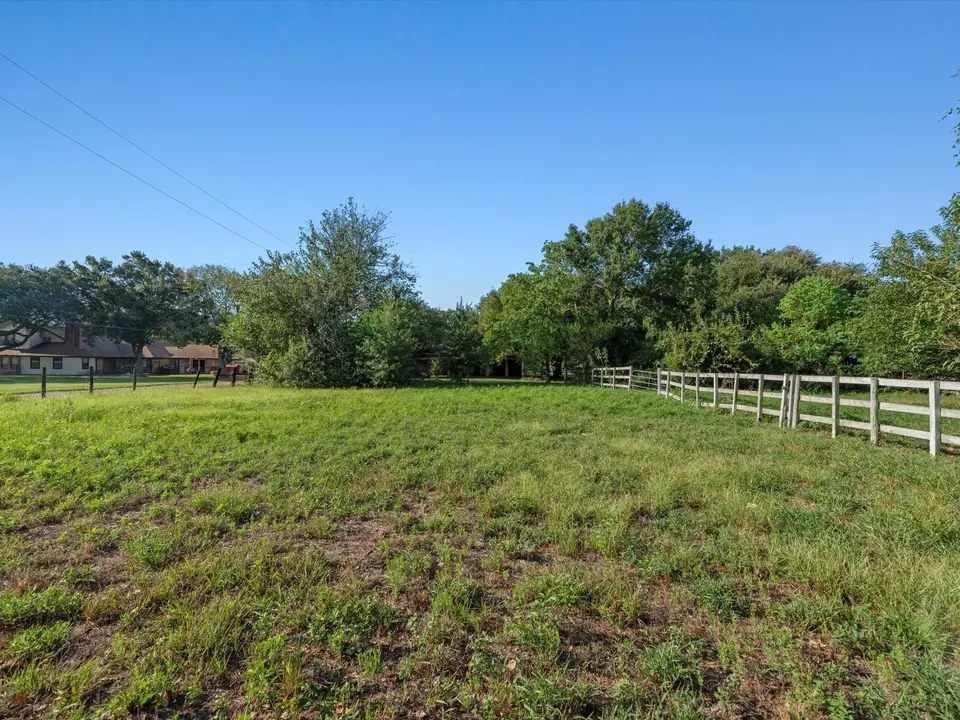 Exterior - 26902 Willow Ln, Katy, TX 77494 photo 6 of 7