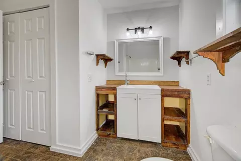 Bath - 158 E 7th St, Trinity, TX 75862 photo 1 of 4