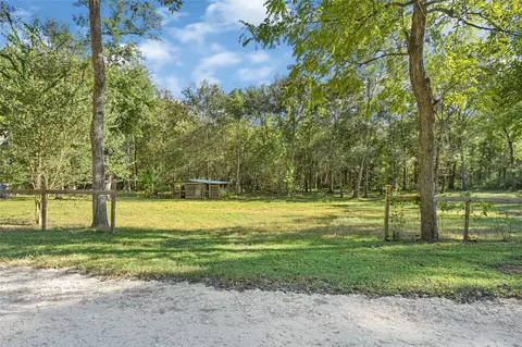 114 Gourd Creek Dr, Huntsville, TX 77340