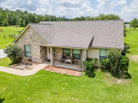 24920 Powers Ct, Montgomery, TX 77316