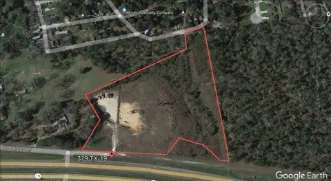 379 State Highway 19, Huntsville, TX 77340