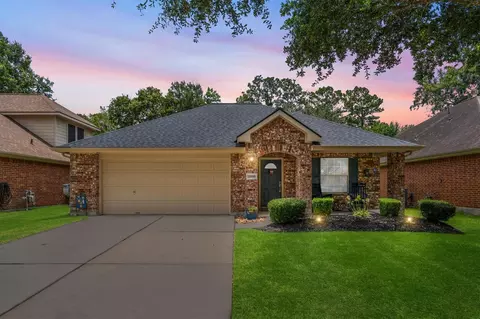 26898 Armor Oaks Dr, Kingwood, TX 77339