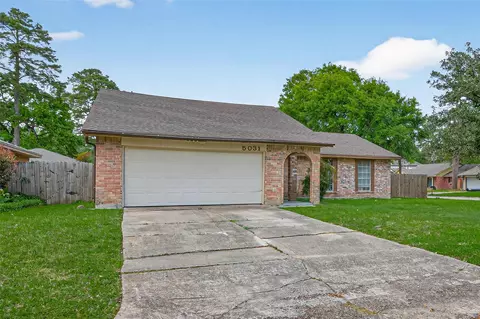 Exterior - 5031 Glendower Dr, Spring, TX 77373 photo 3 of 11