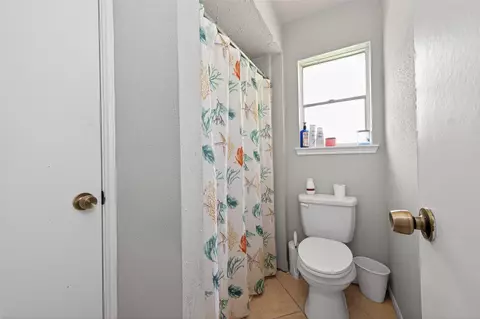 Bath - 5031 Glendower Dr, Spring, TX 77373 photo 4 of 4
